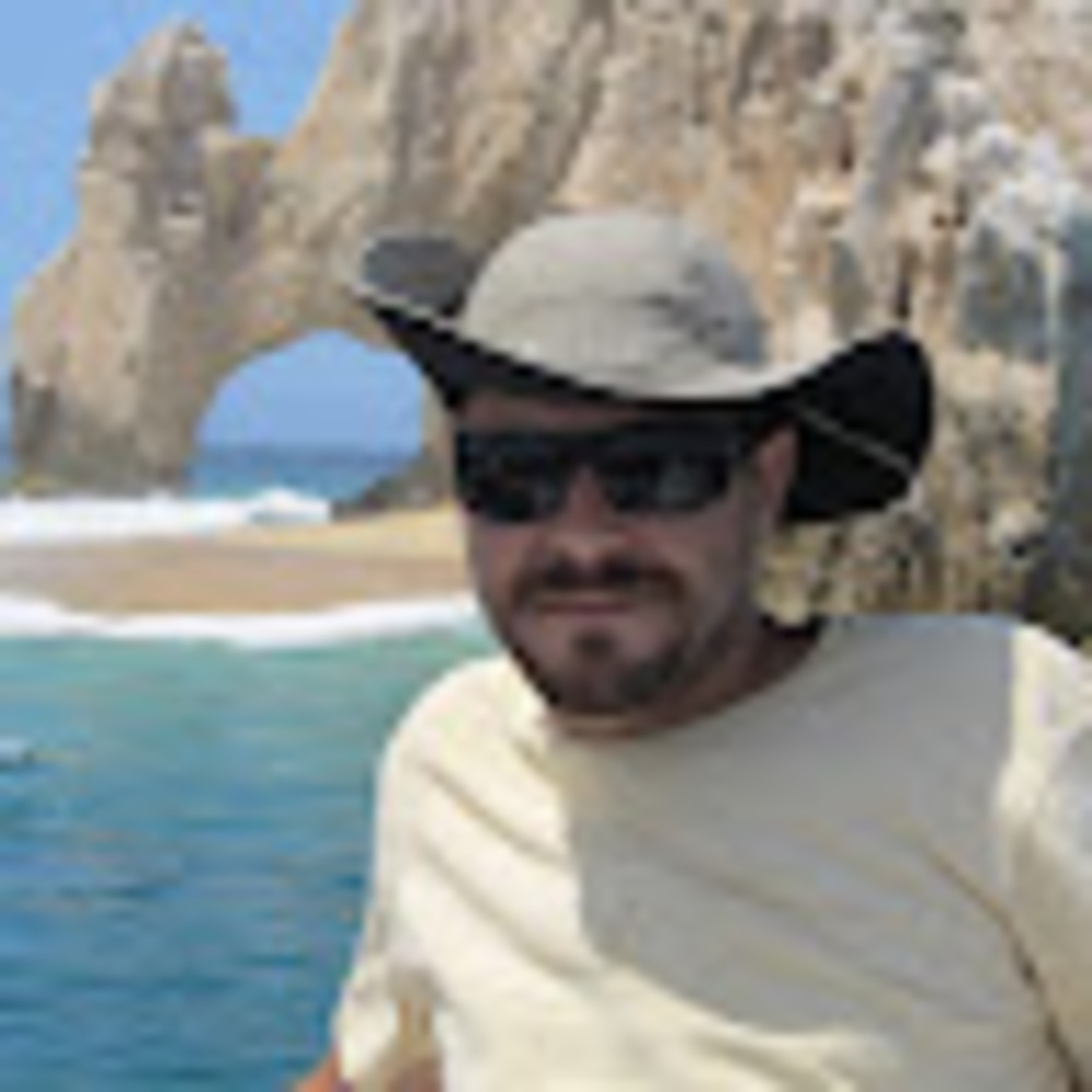 Meet your Posher, Luis